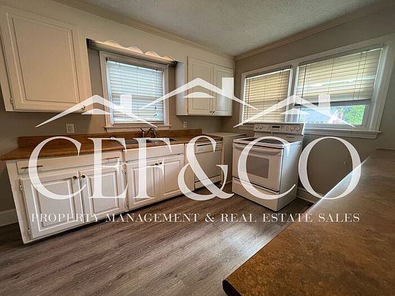 5th image of 210 Belmarc Dr