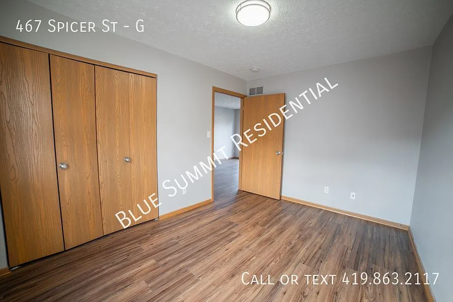 2 bedroom Apartment Located By The University — Photo 3