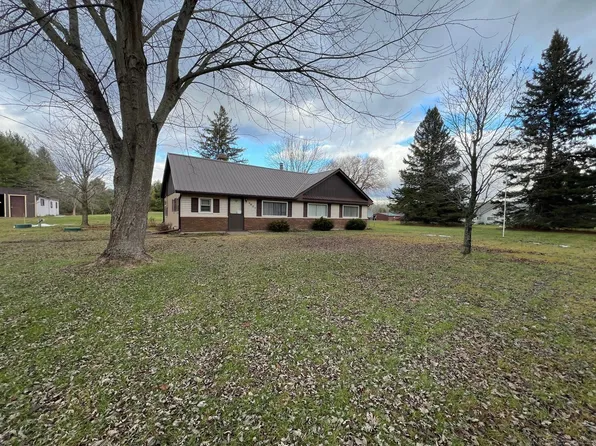 2627 Twin Lake Rd, Lupton, MI 48635
