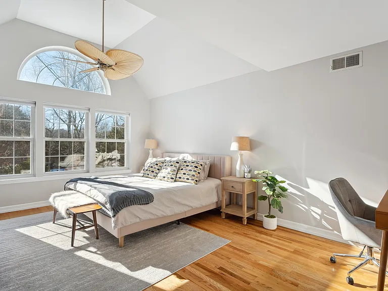 39 Hollow Ln — Photo 20