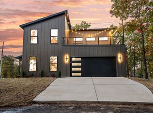 1 Alpha Cir, Bella Vista, AR 72715