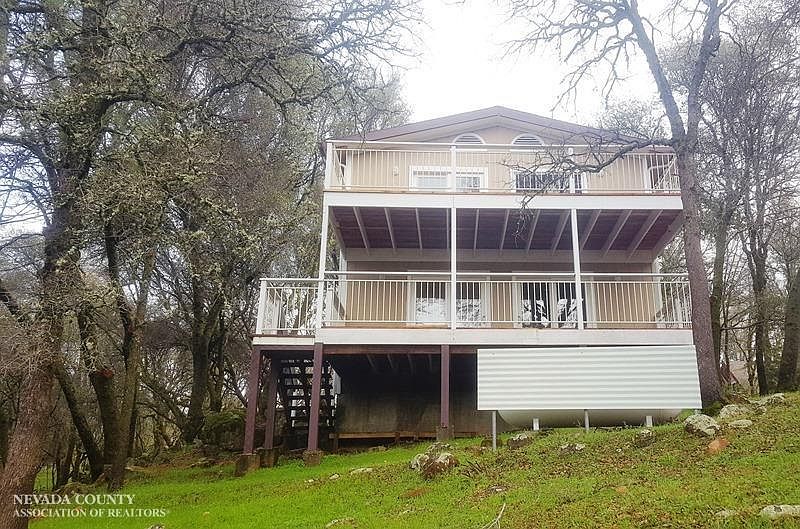 1st image of 18865 Chaparral Dr