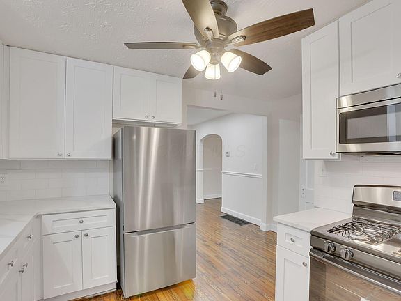 3rd image of 1539 N Columbus St