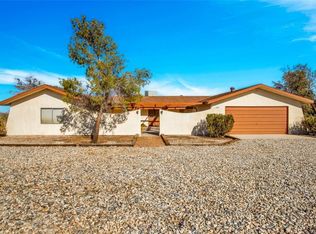 229 Artesia Ave, Yucca Valley, CA 92284