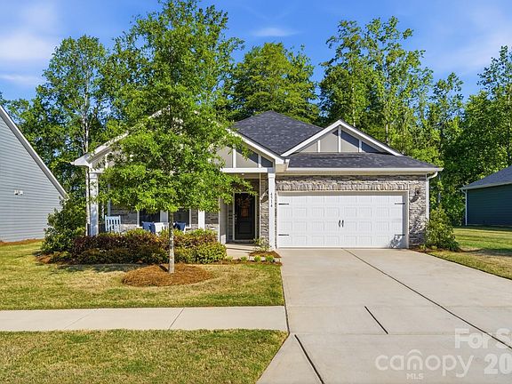 3rd image of 4514 Duplin Dr
