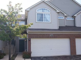3306 Blue Ridge Dr, Carpentersville, IL 60110
