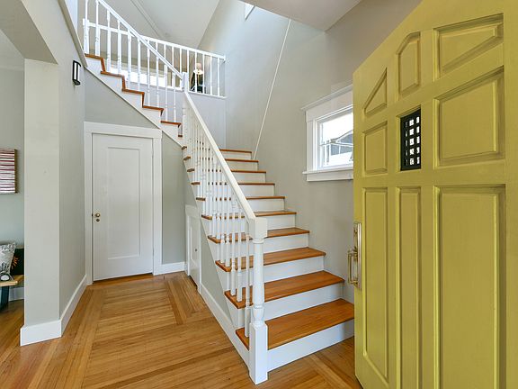 2nd image of 1605 Sonoma Ave