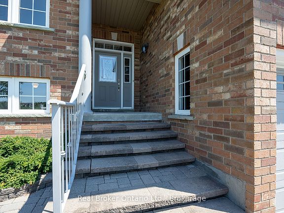 3rd image of 35 Argent St