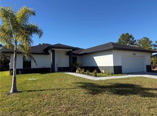 8285 Agate St, Port Charlotte, FL 33981