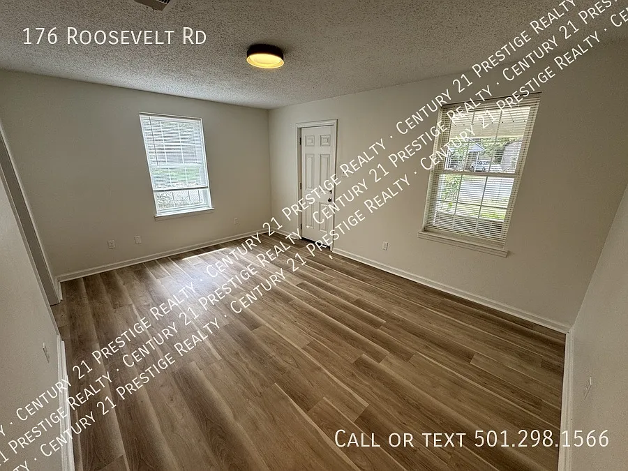 2 bed, 720 sqft, $1,000 — Photo 2