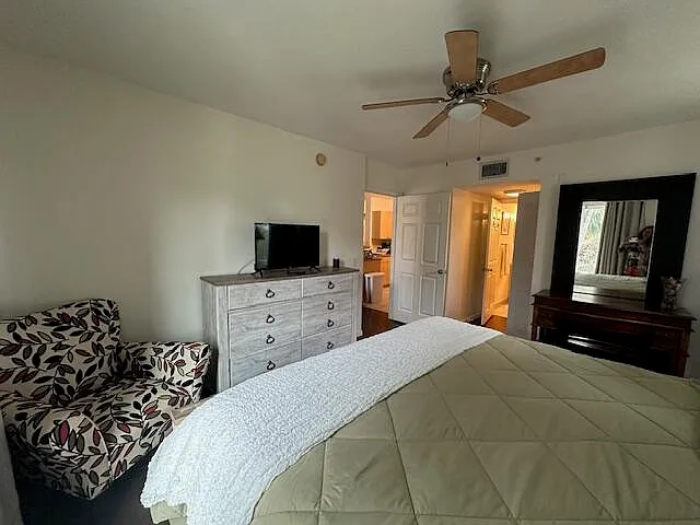 615 Villa Cir — Photo 11
