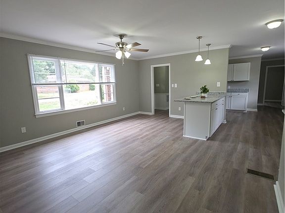 2nd image of 360 Pinkney Street