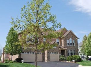 1170 Hall St, Sugar Grove, IL 60554