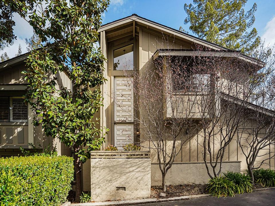 1st image of 616 Sand Hill Cir #616