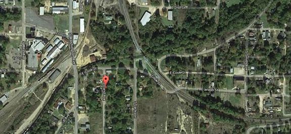 2nd image of 829 Rock Island Ave