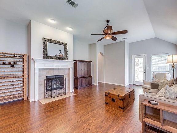 3rd image of 5313 Ridgeson Dr