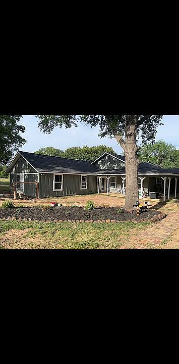 1st image of 401 Woodland Dr