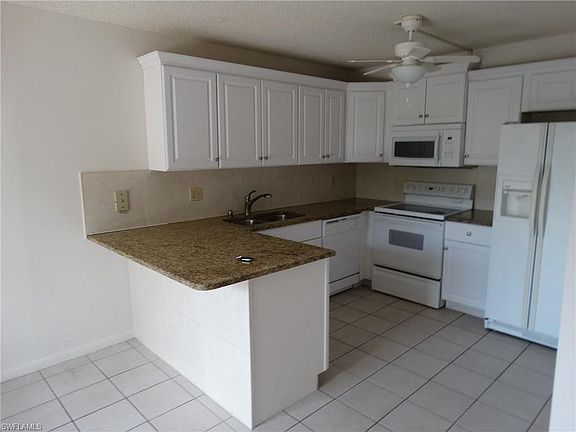 5th image of 5548 Woodrose Ct APT 1
