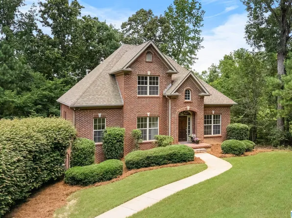 1046 Laurel Lakes Dr, Helena, AL 35022