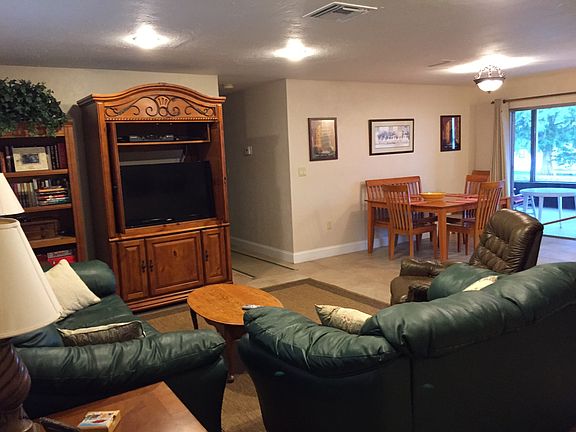 3rd image of 1800 Lake Clay Dr