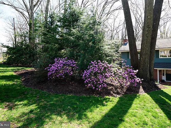 3rd image of 1698 Princeton Dr