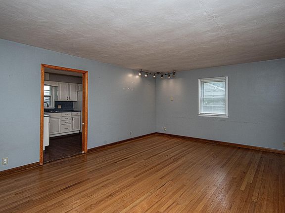 4th image of 119 Bentley Rd
