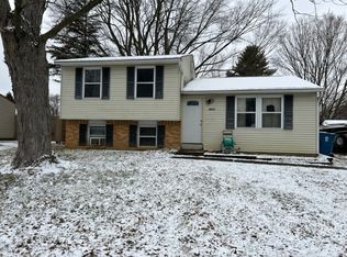 8822 Coronado Ct, Indianapolis, IN 46234