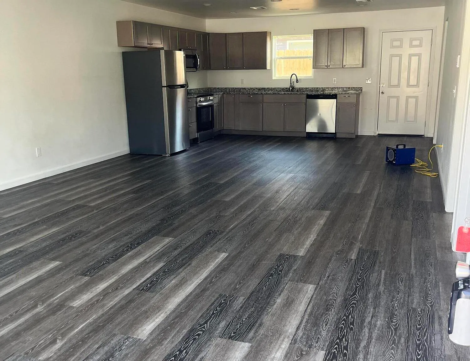 2 bed, 1.0 bath, 900 sqft, $950 — Photo 3