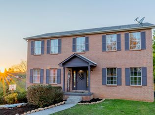 331 Fox Hunters Ct, Powell, TN 37849