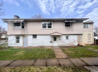 444 5th Ave S, Clinton, IA 52732