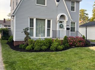 14910 Esther Ave, Lakewood, OH 44107