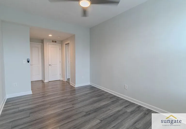 1824 Jackson St — Photo 11