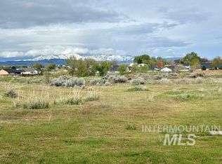 Hillview, Mountain Home, ID 83647
