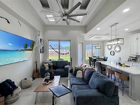 3rd image of 2203 Mirabelle St