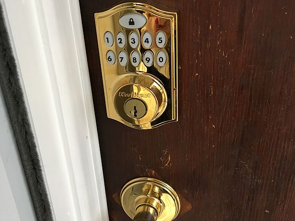 electronic locks all doors