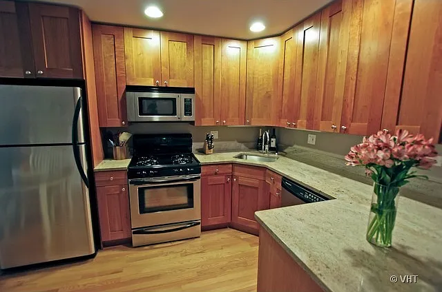 2140 N Lincoln Ave #5206 — Photo 3