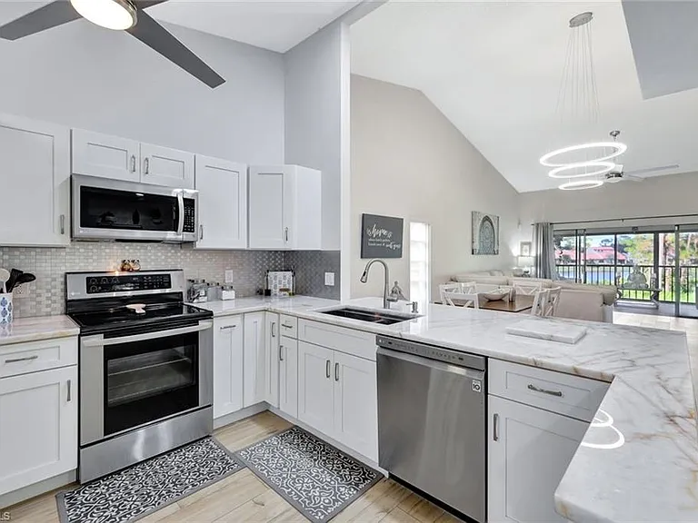15400 Cedarwood Ln #1-201 — Photo 5