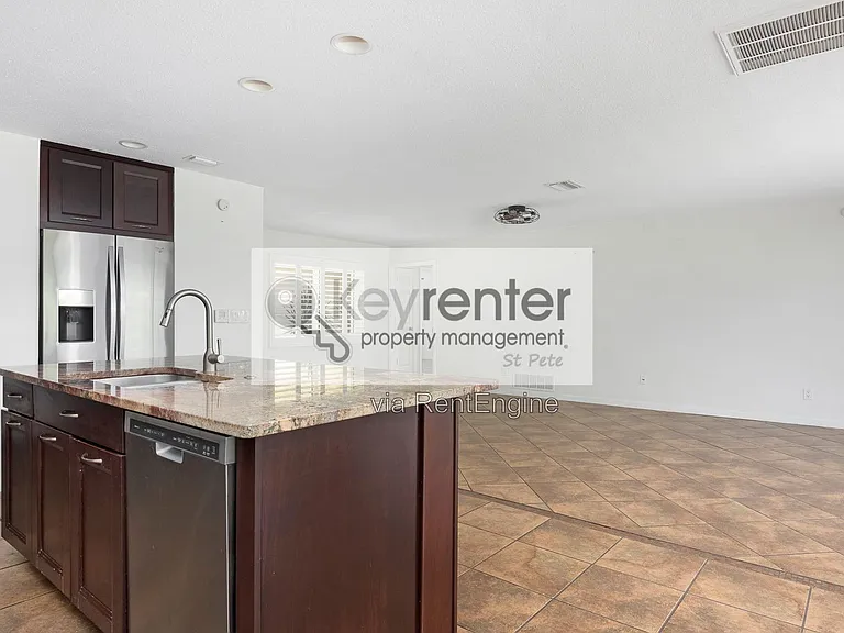 6575 Green Valley Dr — Photo 10