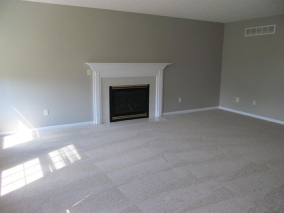 2nd image of 51389 Milan Ct