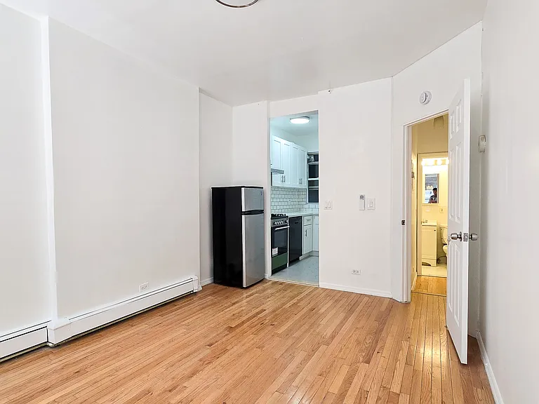 60 W 45th St #3R — Photo 3