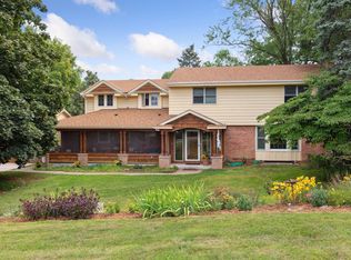 11 Beebe Ave, Mendota Heights, MN 55118