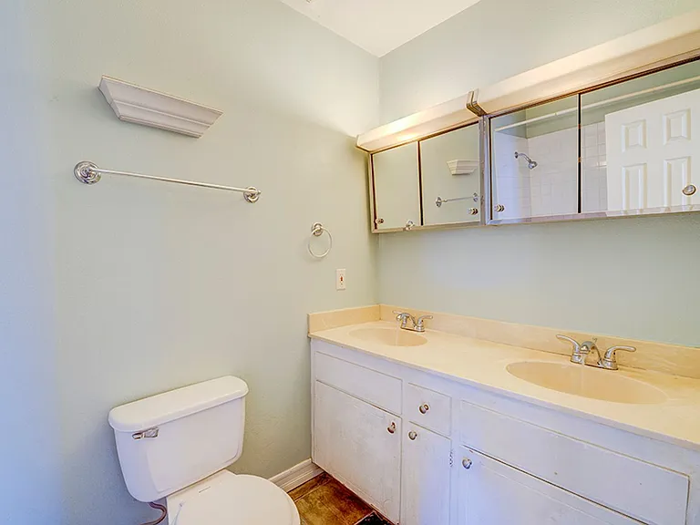 3990 Syracuse Dr — Photo 37