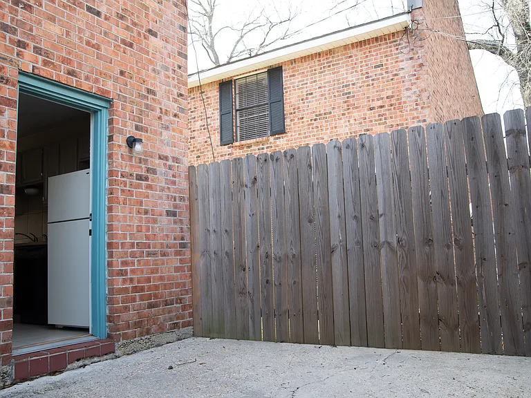 Perkins Place Townhomes — Photo 10