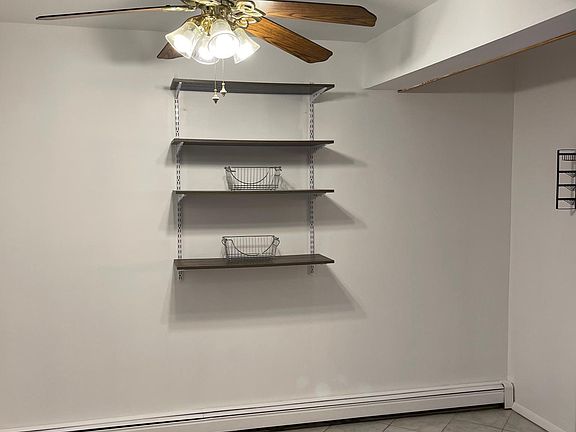 3rd image of 60 Gardenia Ln