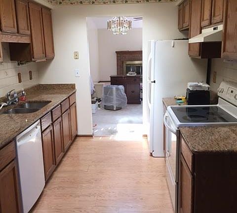 5th image of 49159 Freedom Ct