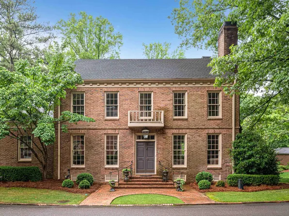 2 Cross Creek Dr, Birmingham, AL 35213