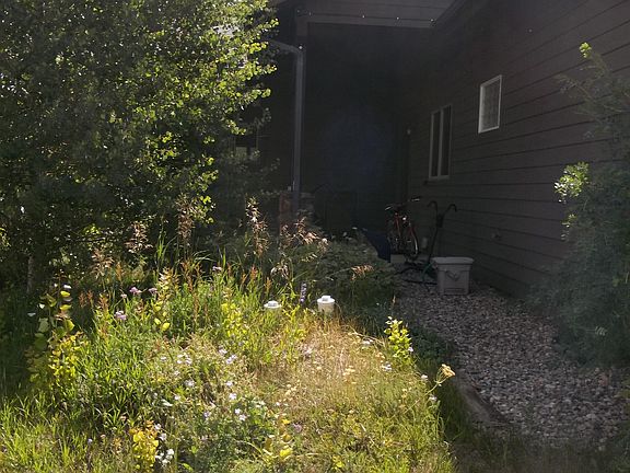 3rd image of 616 E Moffat Ave