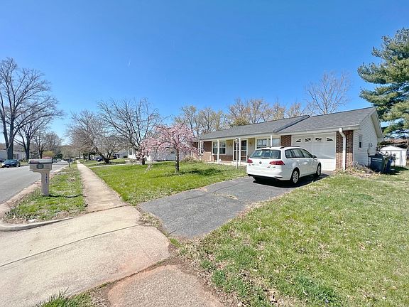 2nd image of 1803 N Argonne Ave