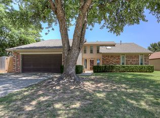2000 Lankestar Pl, Yukon, OK 73099
