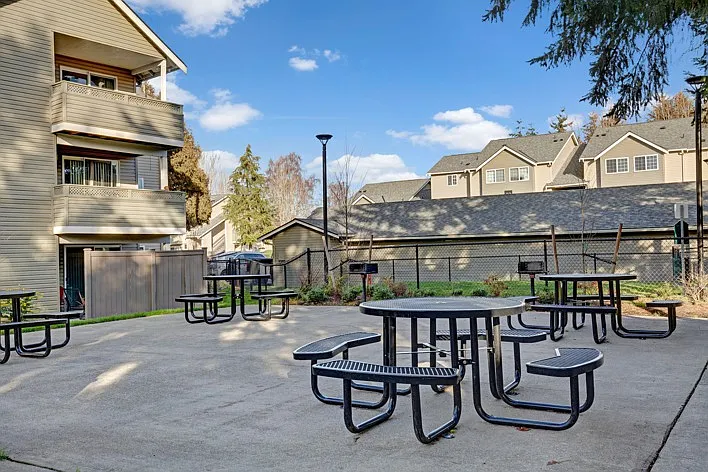 8504 82nd St SW — Photo 36